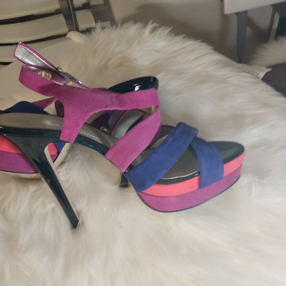 multi colored heels - Picture 4 of 4